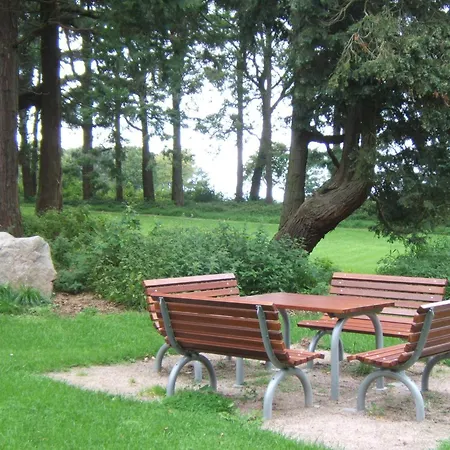 Jagdschloss Zu Hohen Niendorf Kuehlungsborn